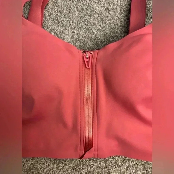 Victorias Secret Knockout Medium Support Front-Close Sport Bra 34B NWT - Picture 2 of 8